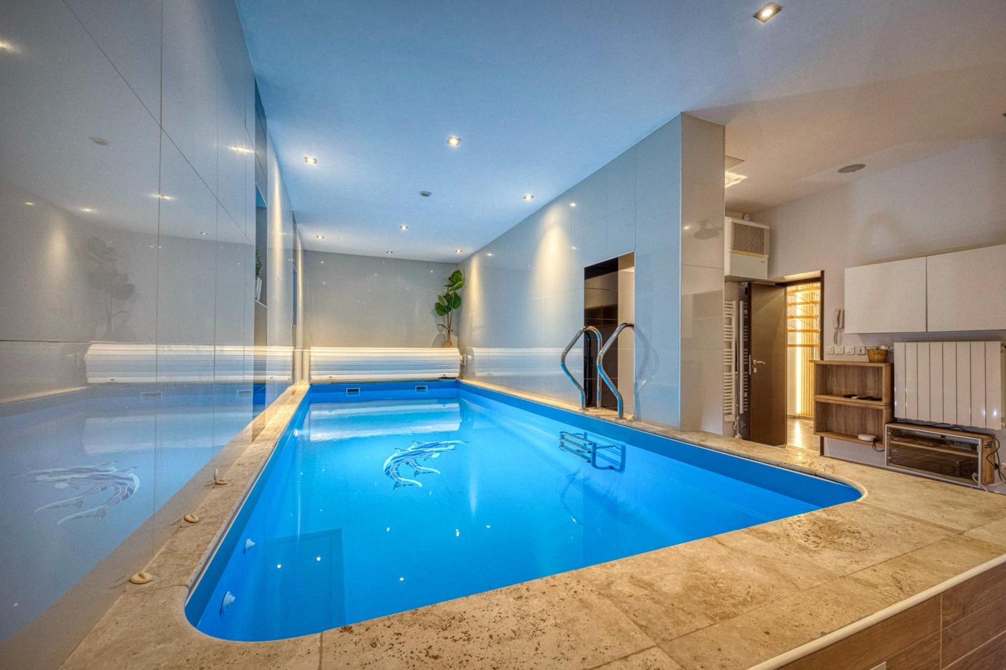 La Villa - Piscine / Karaoke / Jeux 方黛涅 外观 照片