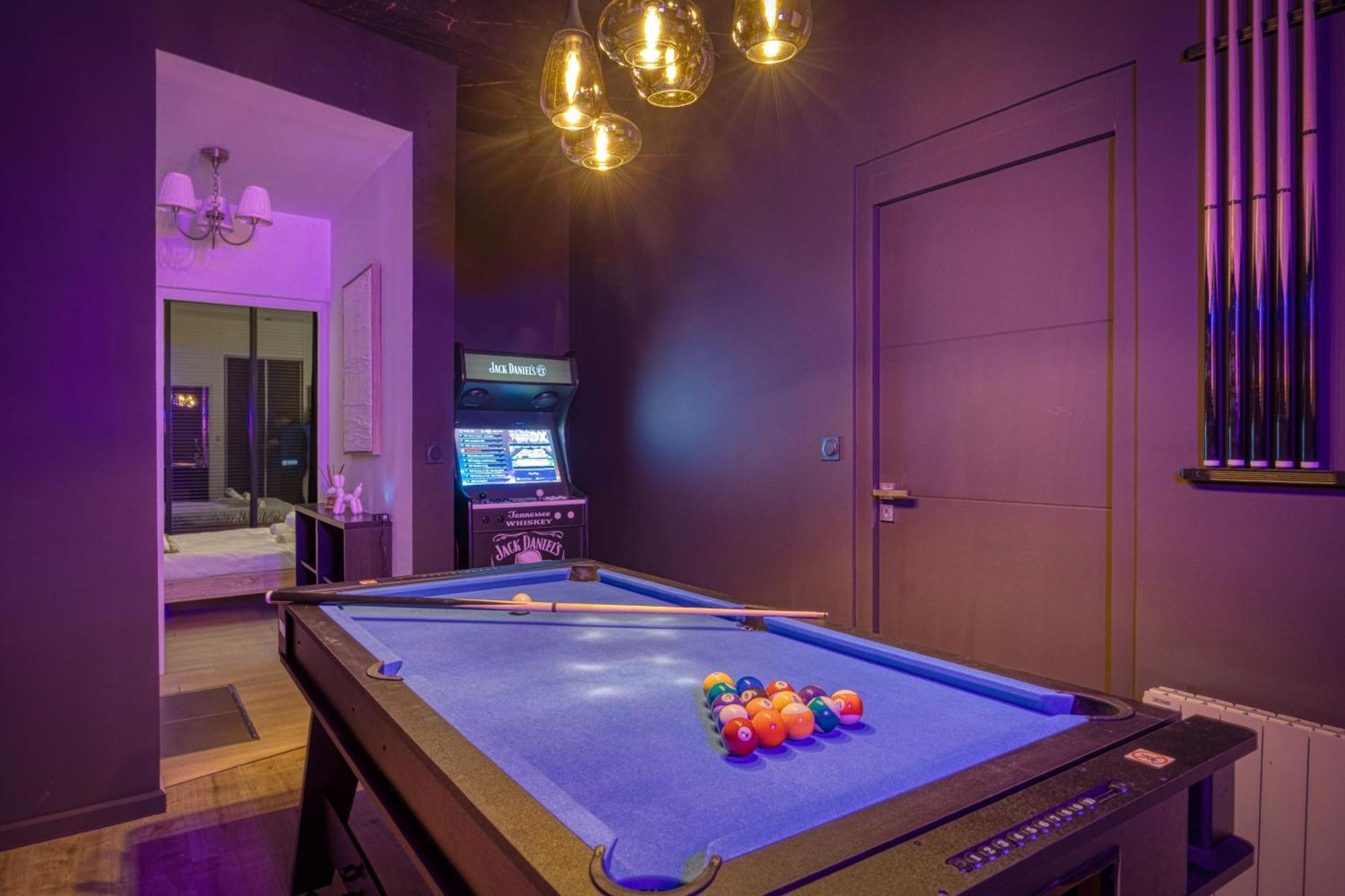 La Villa - Piscine / Karaoke / Jeux 方黛涅 外观 照片